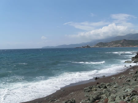 Una veduta della costa a sud di Alghero