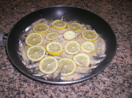 Le alici al limone pronte per la cottura