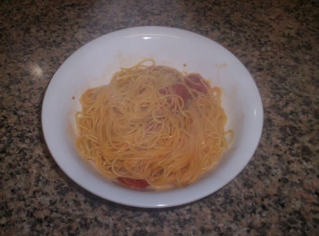 Spaghettini aglio, olio, peperoncino e Pachino